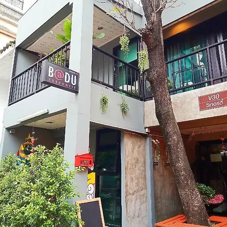 Badu Sukhumvit Dormitory